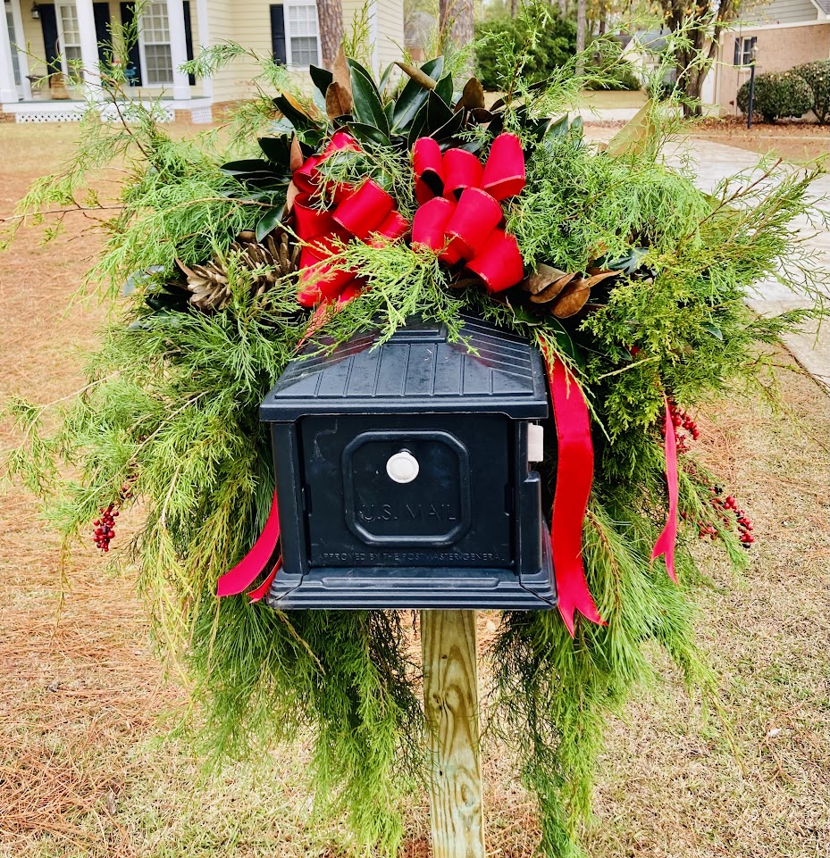 Fresh Christmas Mailbox Arrangement: Preorder Oct. 30
