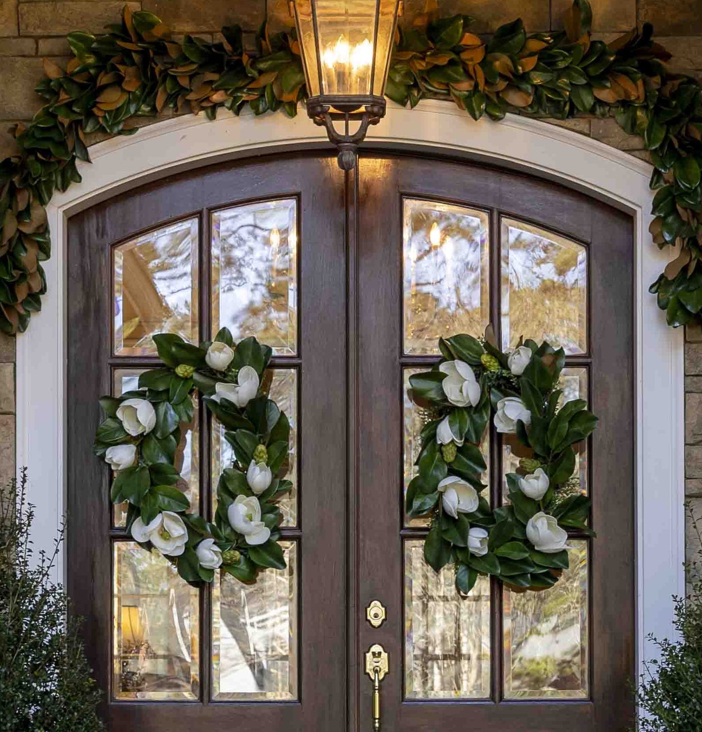 Blooming Oval Magnolia Wreaths