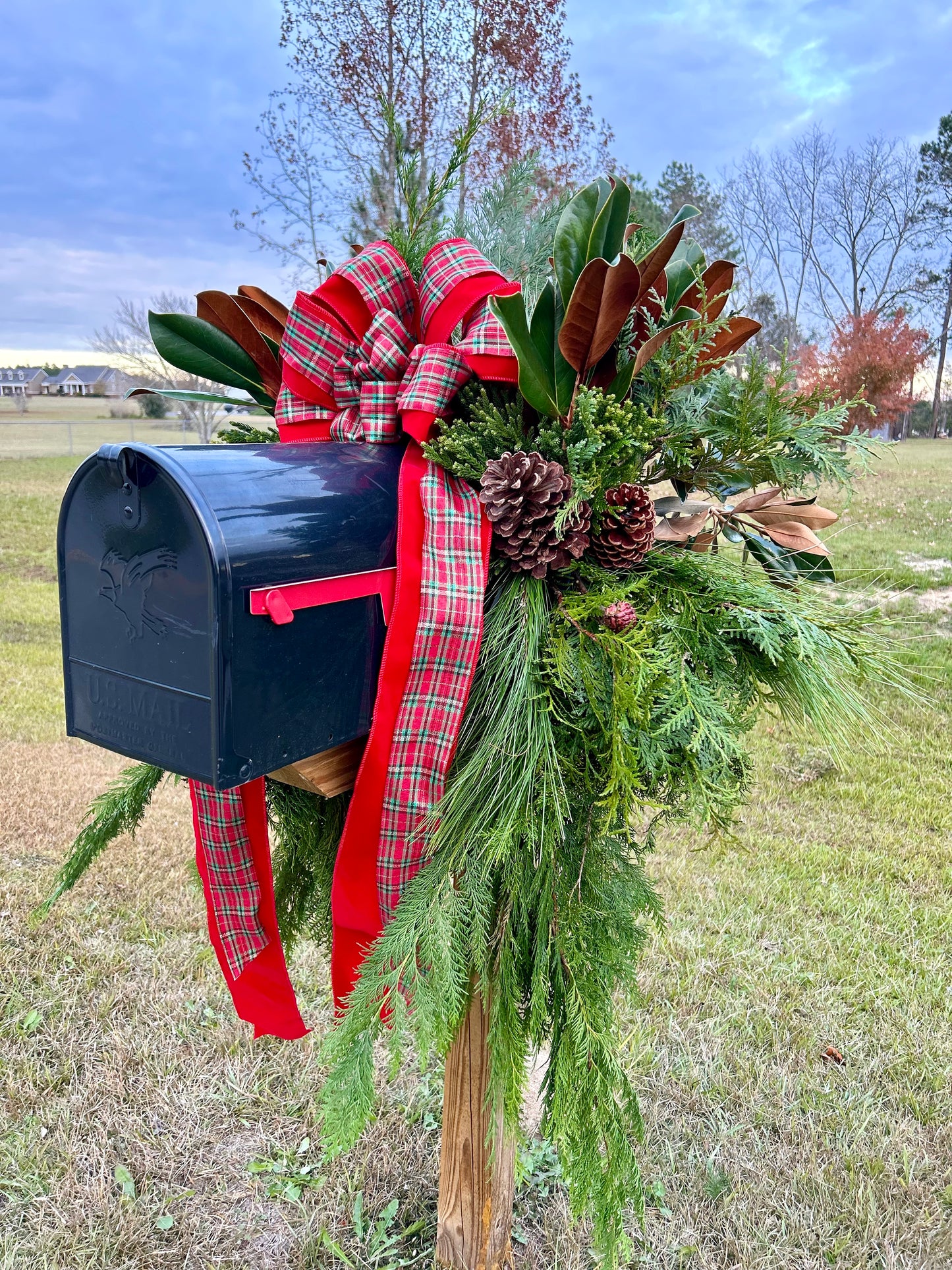 Fresh Christmas Mailbox Arrangement: Preorder Oct. 30